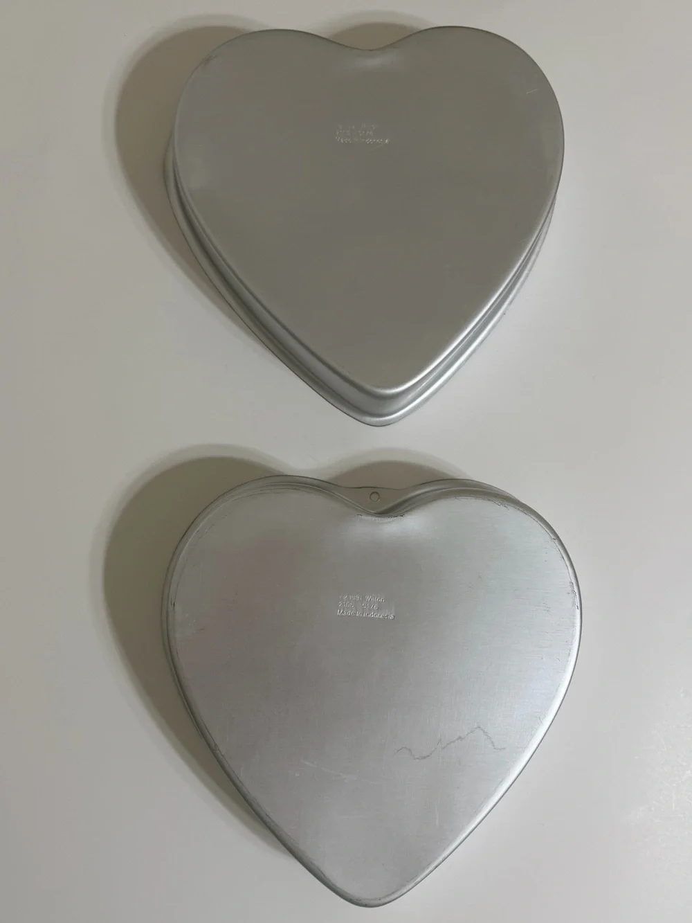 S/2 WILTON Heart Shape Metal 10” Cake Pans Mold Tins